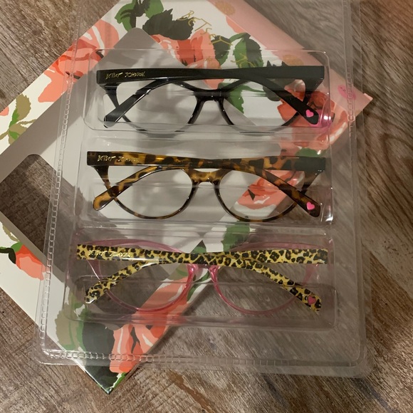 NIB Betsey Johnson Reading Glasses Set - Picture 6 of 7